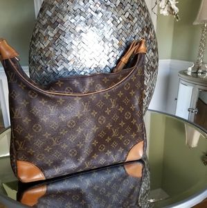 Rare!! Authentic Louis Vuitton Saumur 30